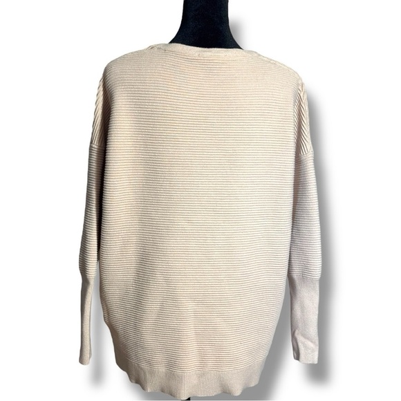 Fashion Cozy Horizontal Rib Knit Lighweight Cream Long Sleeve Crew Neck Sweater - Picture 5 of 14